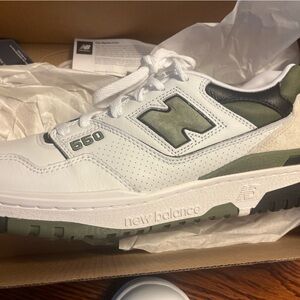 New Balance 550 9 1/2 men’s/11 women’s. Never worn!